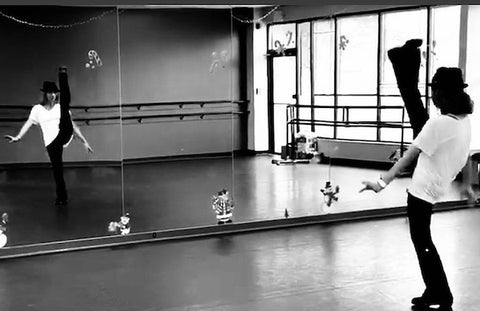 Kim Porio doing a high kick